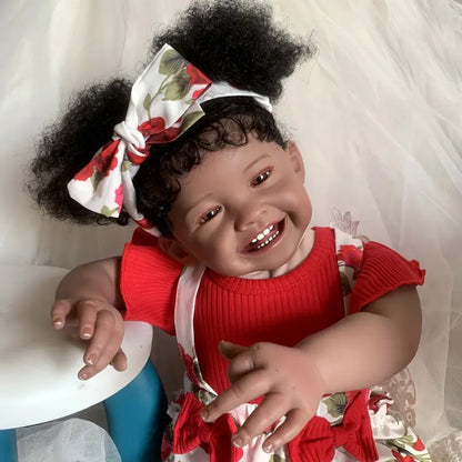 Bambola Reborn Afroamericana da 60 cm con Corpo Morbido e Sorriso Mila