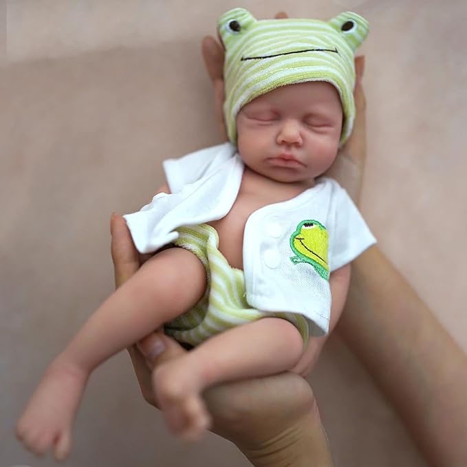 Bambola reborn Loulou addormentata in silicone morbido e realistico da 30 cm