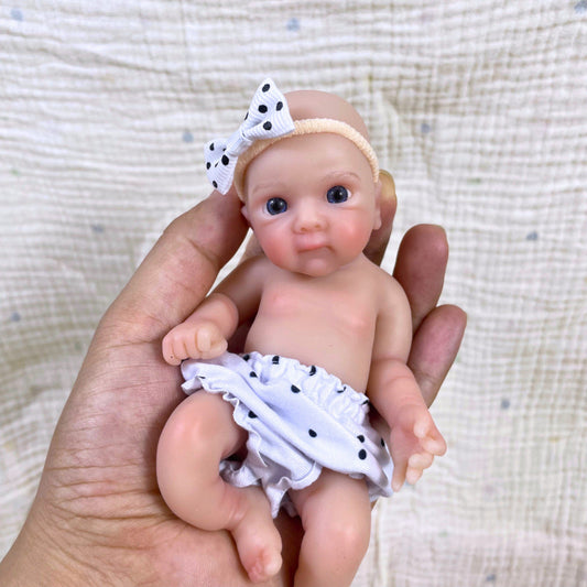 Bambola Reborn in Mini Silicone con Occhi Azzurri da 6 pollici - Bettie