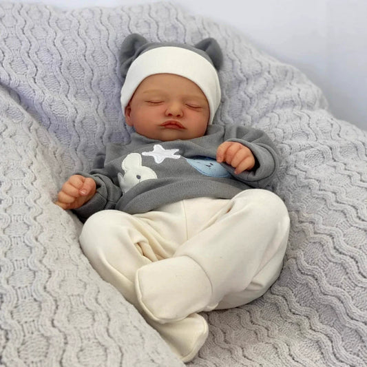 Bambola Reborn realistica da 19 pollici con occhi chiusi e corpo morbido Rosalie