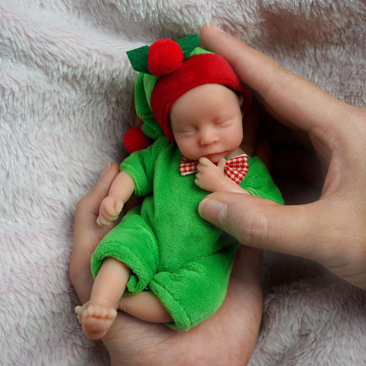 6 pollici occhi chiusi Mini Bambola Reborn Ragazzo con vestiti di Natale-Levi