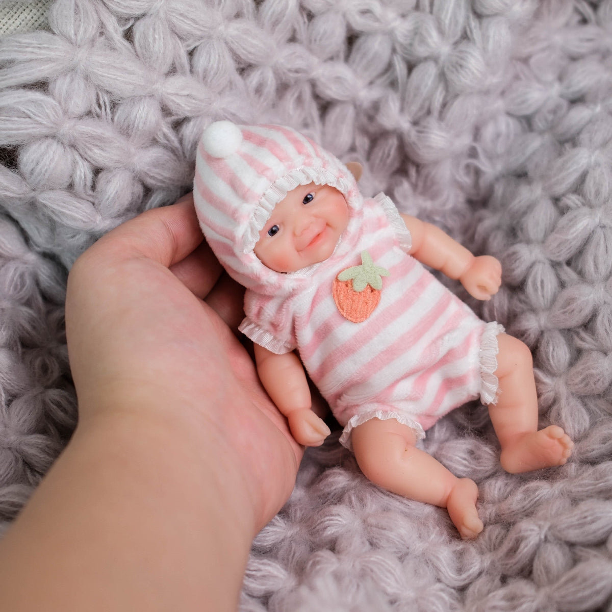 Mini bambola reborn in silicone da 6 pollici con occhi aperti - Vivi