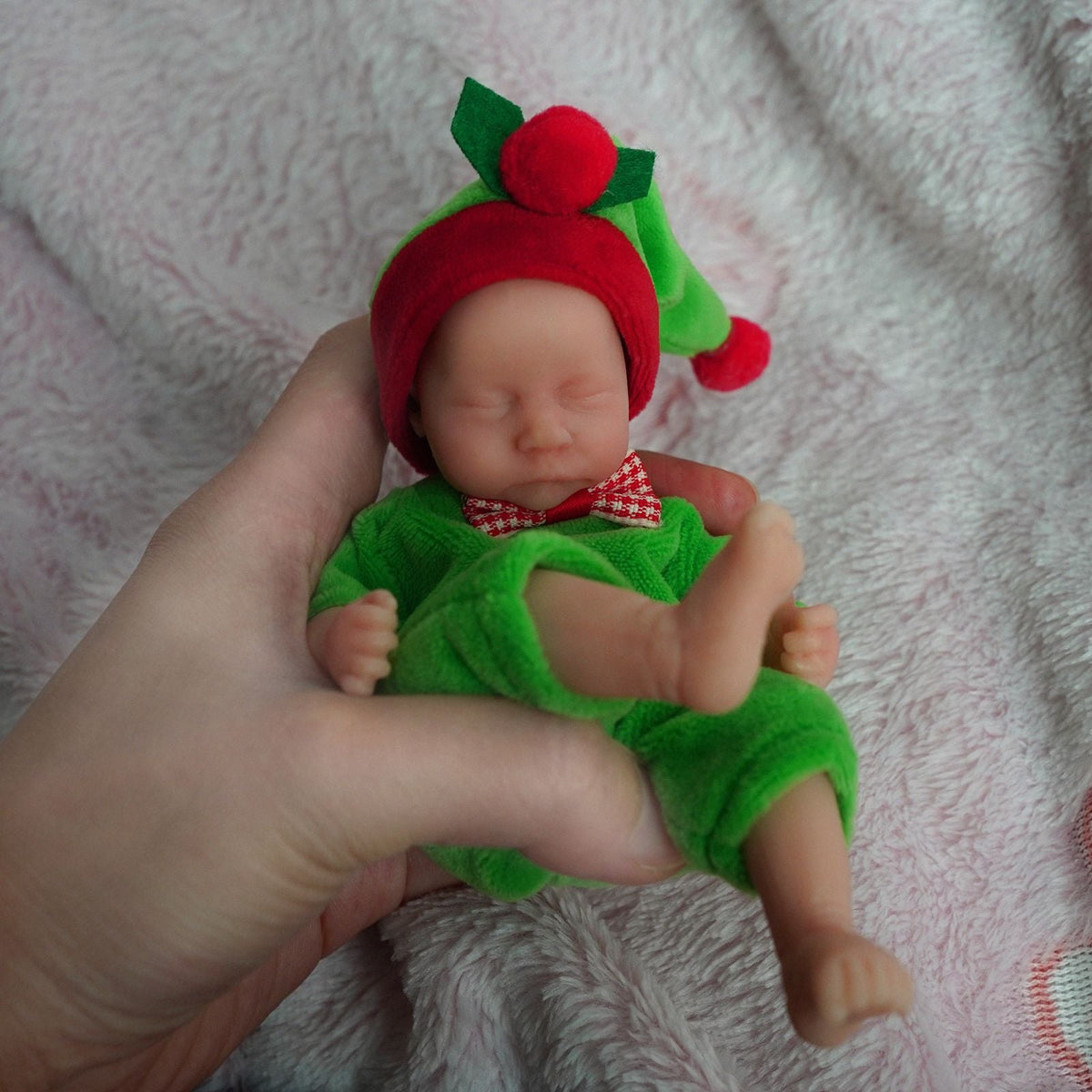 6 pollici occhi chiusi Mini Bambola Reborn Ragazzo con vestiti di Natale-Levi