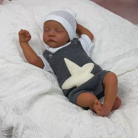 45cm Perry Occhi Chiusi Pelle Scura Corpo Morbido Bambole Reborn Levi