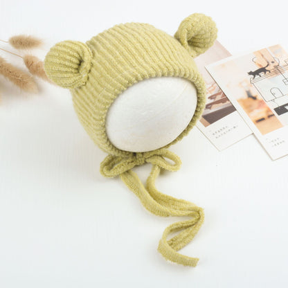 Cappello con paraorecchie a punta in pelliccia di coniglio multicolore
