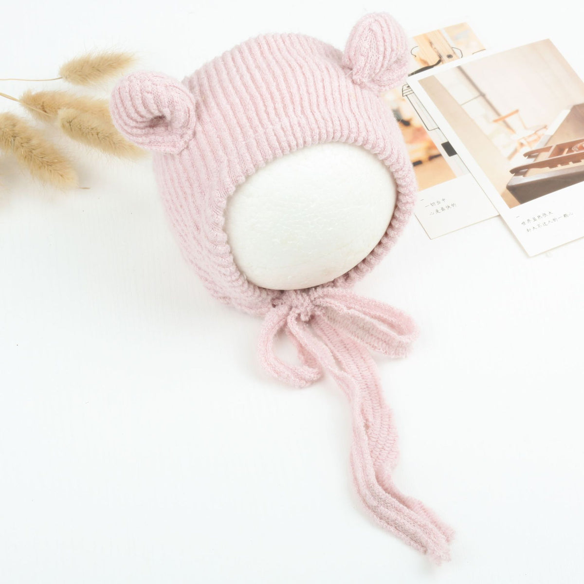 Cappello con paraorecchie a punta in pelliccia di coniglio multicolore