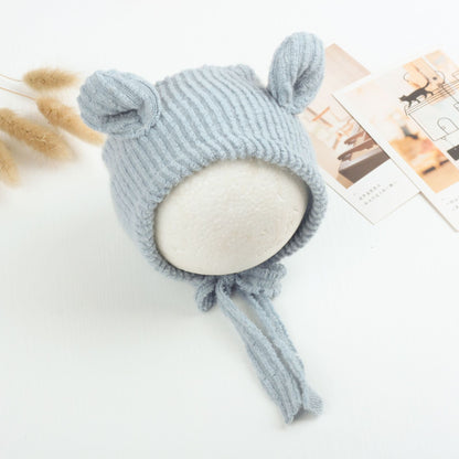 Cappello con paraorecchie a punta in pelliccia di coniglio multicolore
